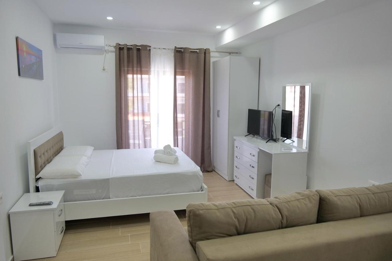 Lux Apartments Ksamil Exterior photo