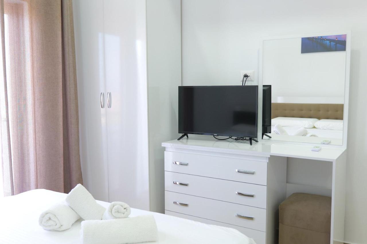 Lux Apartments Ksamil Exterior photo